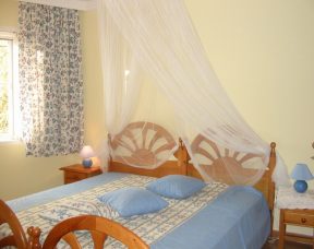 Schlafzimmer unten